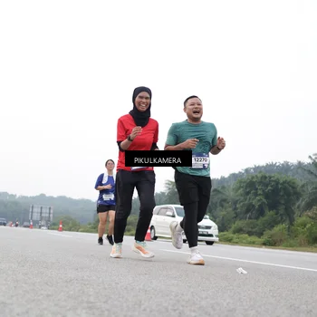 Runner Photo 7503213