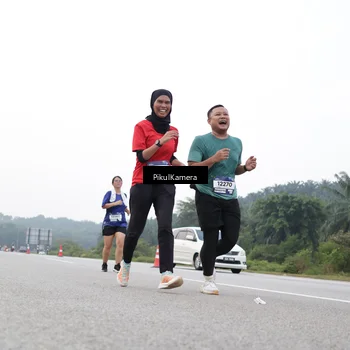 Runner Photo 7503215
