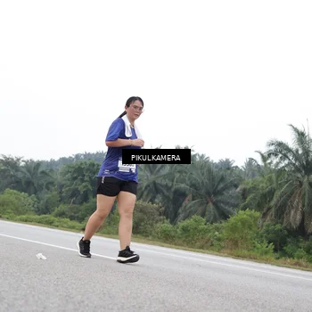 Runner Photo 7503234