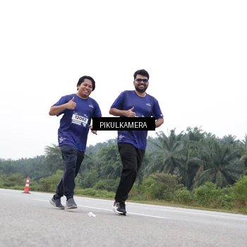 Runner Photo 7503278