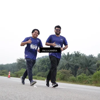 Runner Photo 7503282