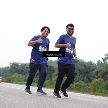 Runner Photo 7503283