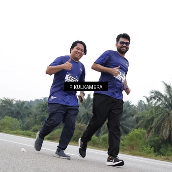 Runner Photo 7503289