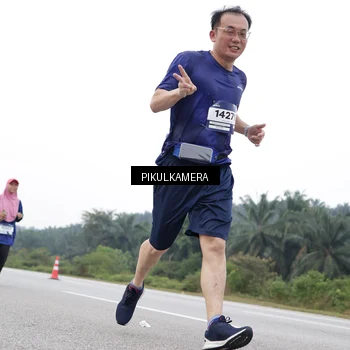 Runner Photo 7503301