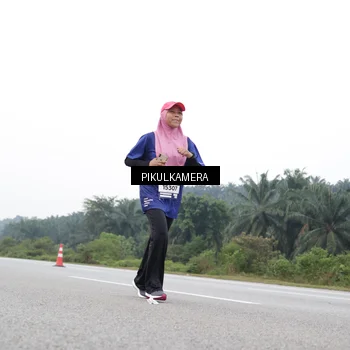Runner Photo 7503309