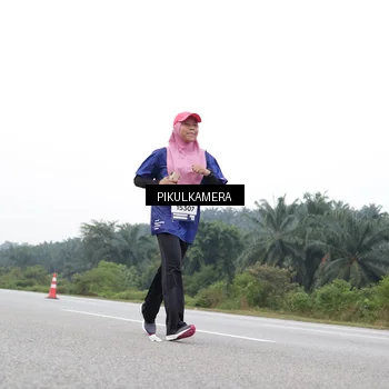 Runner Photo 7503310