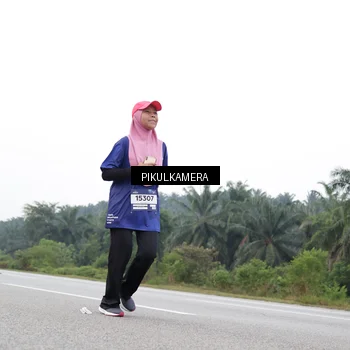 Runner Photo 7503312