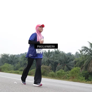 Runner Photo 7503316