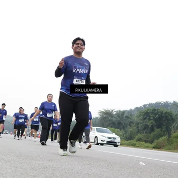 Runner Photo 7503326