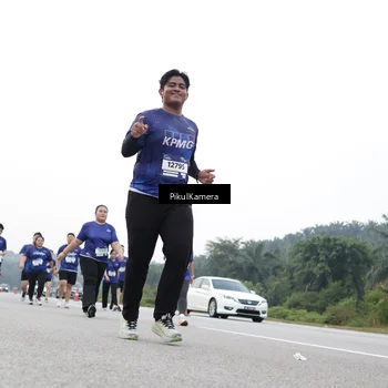 Runner Photo 7503328