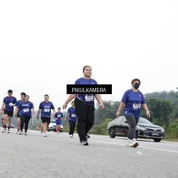 Runner Photo 7503337