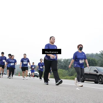Runner Photo 7503343