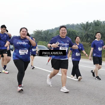 Runner Photo 7503356