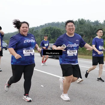 Runner Photo 7503363