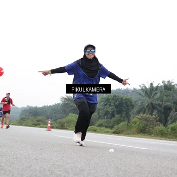 Runner Photo 7503384