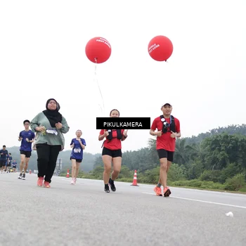 Runner Photo 7503395