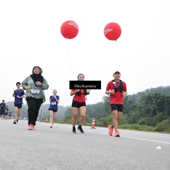 Runner Photo 7503401