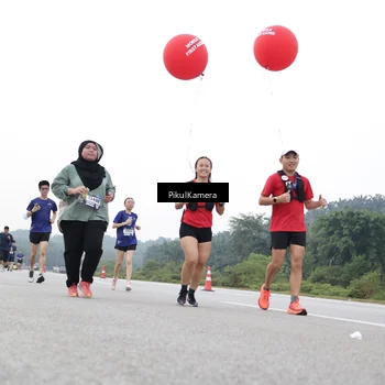 Runner Photo 7503402