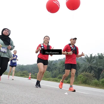 Runner Photo 7503412
