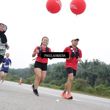 Runner Photo 7503415