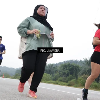 Runner Photo 7503422