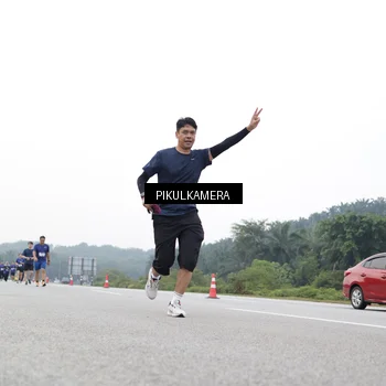 Runner Photo 7503440