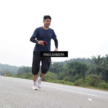 Runner Photo 7503446