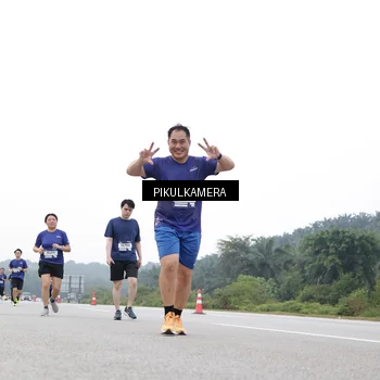 Runner Photo 7503454