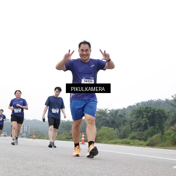 Runner Photo 7503457