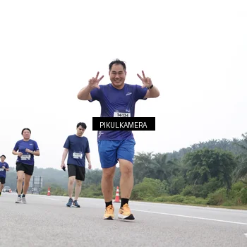 Runner Photo 7503461