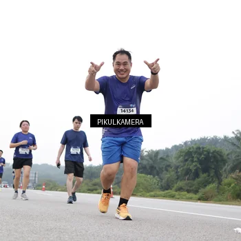 Runner Photo 7503464