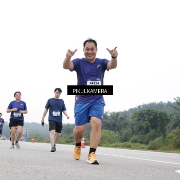 Runner Photo 7503468