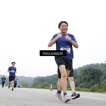 Runner Photo 7503469