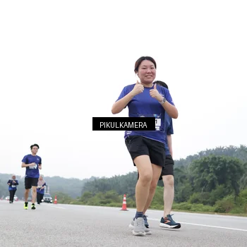 Runner Photo 7503471