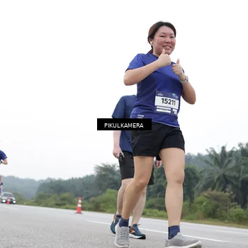 Runner Photo 7503477