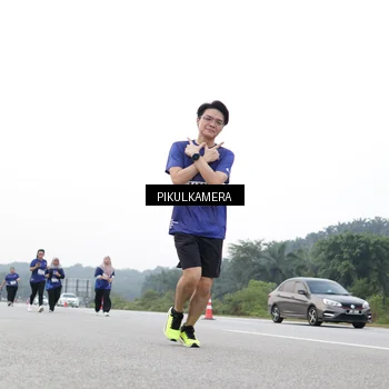 Runner Photo 7503479