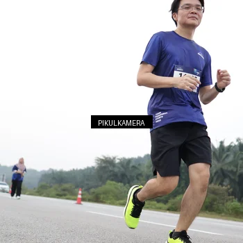 Runner Photo 7503488