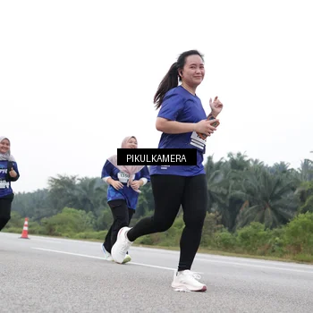 Runner Photo 7503506
