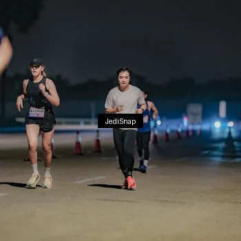 Runner Photo 7503508