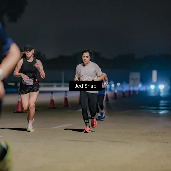 Runner Photo 7503511