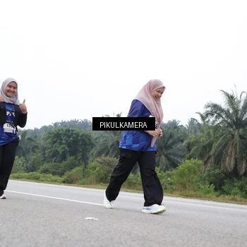 Runner Photo 7503512