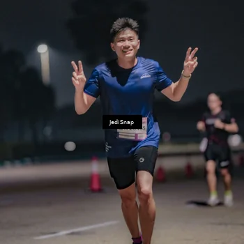 Runner Photo 7503546