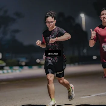 Runner Photo 7503553