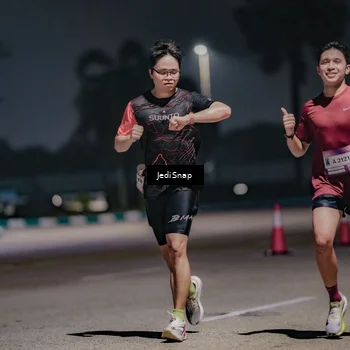 Runner Photo 7503554