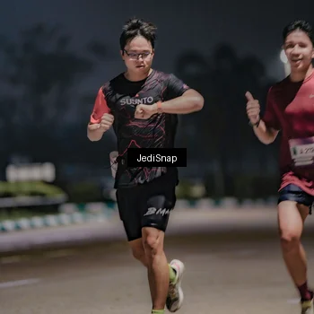 Runner Photo 7503555