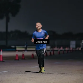 Runner Photo 7503585