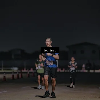 Runner Photo 7503587