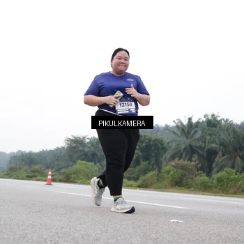 Runner Photo 7503589