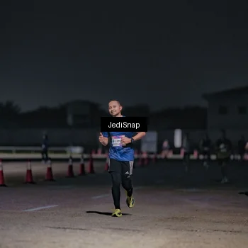 Runner Photo 7503596