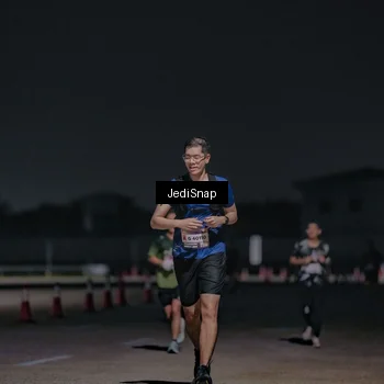 Runner Photo 7503600